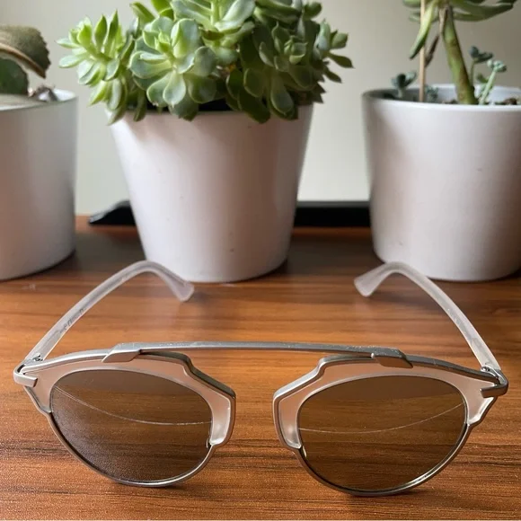 Authentic Dior So Real Sunglasses in Matte Silver - Picture 3 of 16
